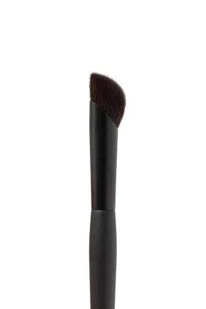 Ami Colé Trio Brush mesh brush head cove to help maintain shape (The Concealer Brush)