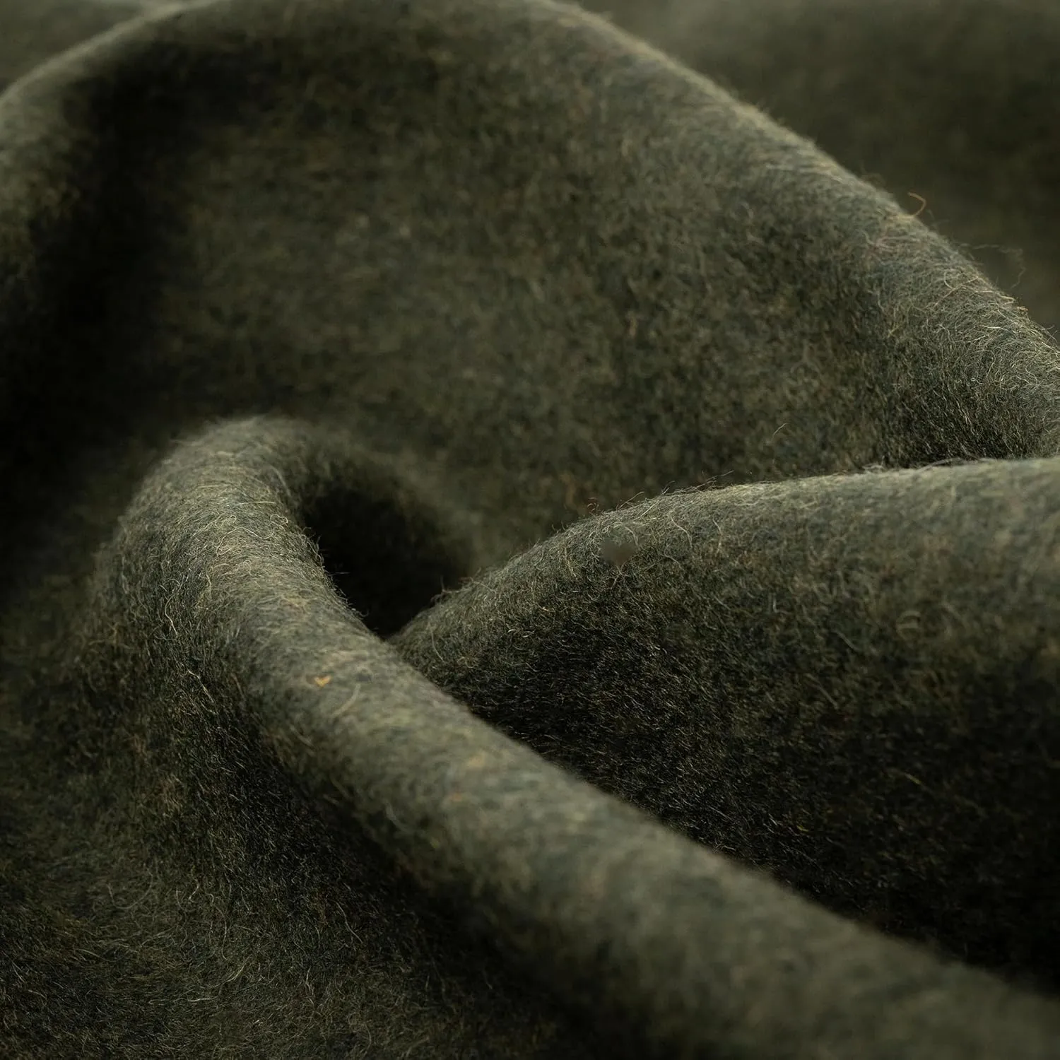 Arcturus Tahoe Wool Bed Blanket | Soft, Breathable Wool Blanket for Year-Round Comfort - King Size (90"x 108") | Thick & Washable (Olive Green)