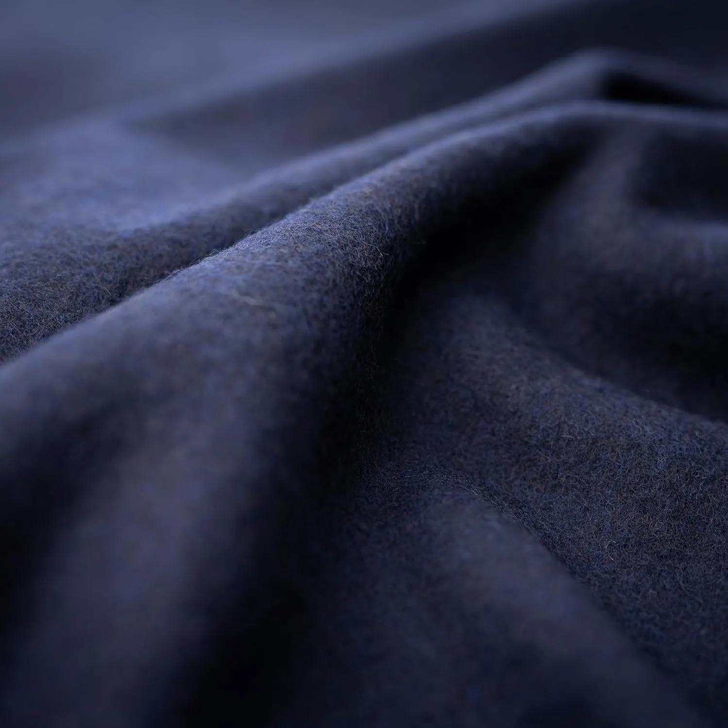 Arcturus Tahoe Wool Bed Blanket | Soft, Breathable Wool Blanket for Year-Round Comfort - Queen Size (90"x 96") | Thick, Washable & Warm (Navy Blue)