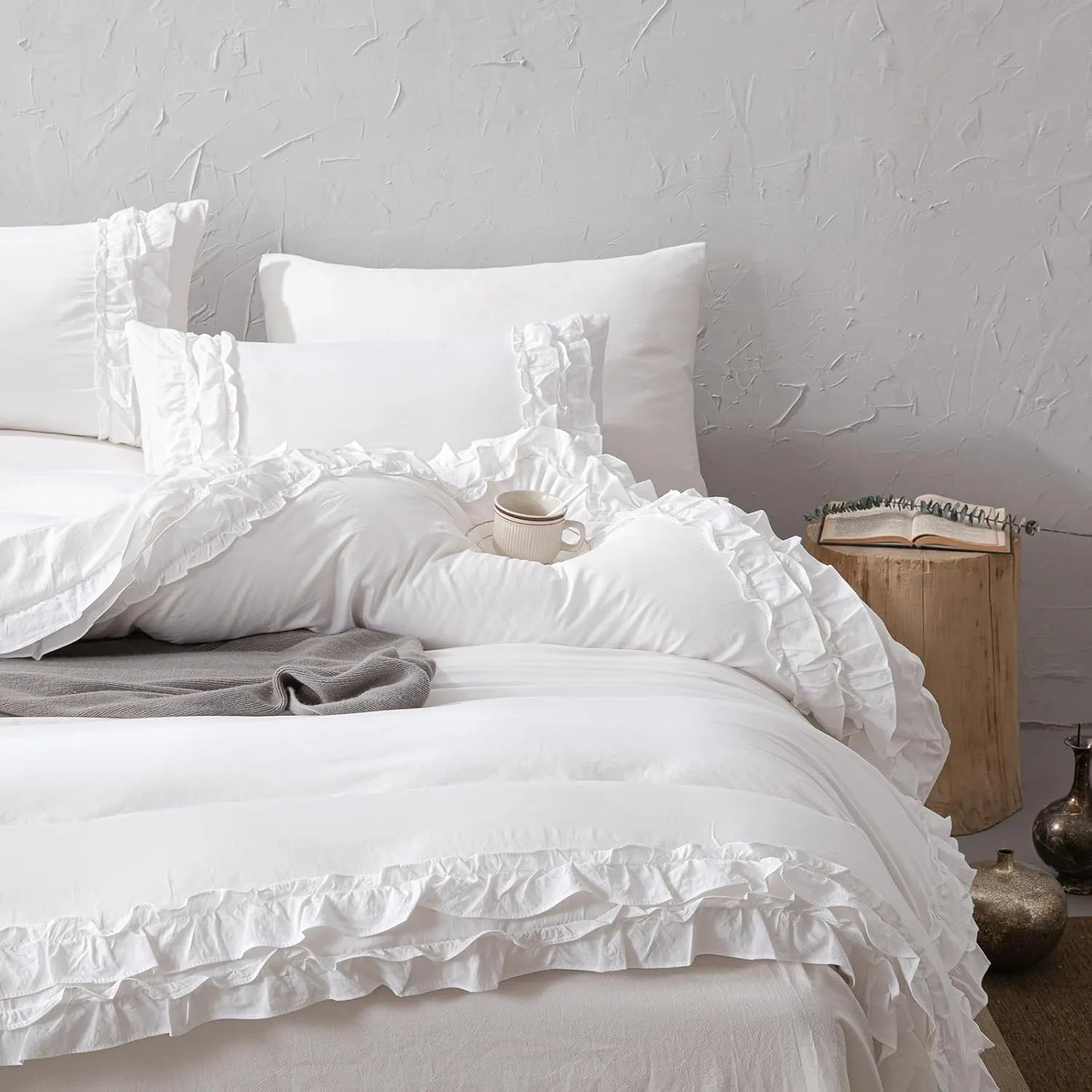 Bedorm White Ruffle Duvet Cover Queen Shabby Chic Bedding Set Pleat Ruffled Farmhouse Pure White Comforter Cover Extra Soft & Easy Care Boho Duvet Cover Set