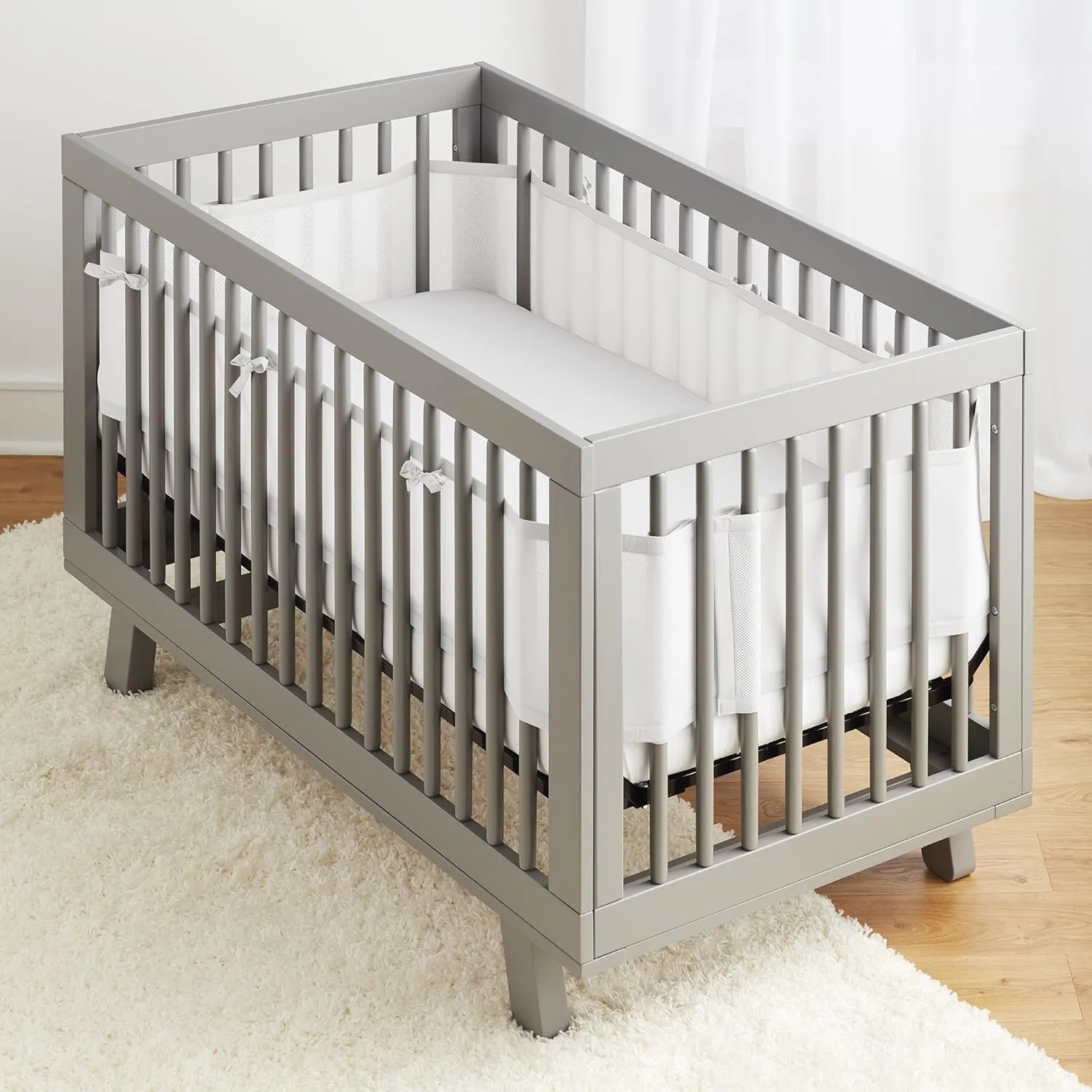 BreathableBaby Breathable Mesh Liner for Full-Size Cribs, Classic 3mm Mesh, White (Size 4FS Covers 3 or 4 Sides)
