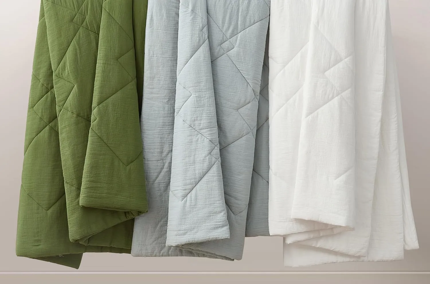 Chezmoi Collection Skye 3-Piece Breathable Lightweight Cotton Gauze Comforter Set Oversized King, White Reversible Soft Washed 100% Cotton Muslin Thin Comforter, 130GSM Fill Summer Blanket