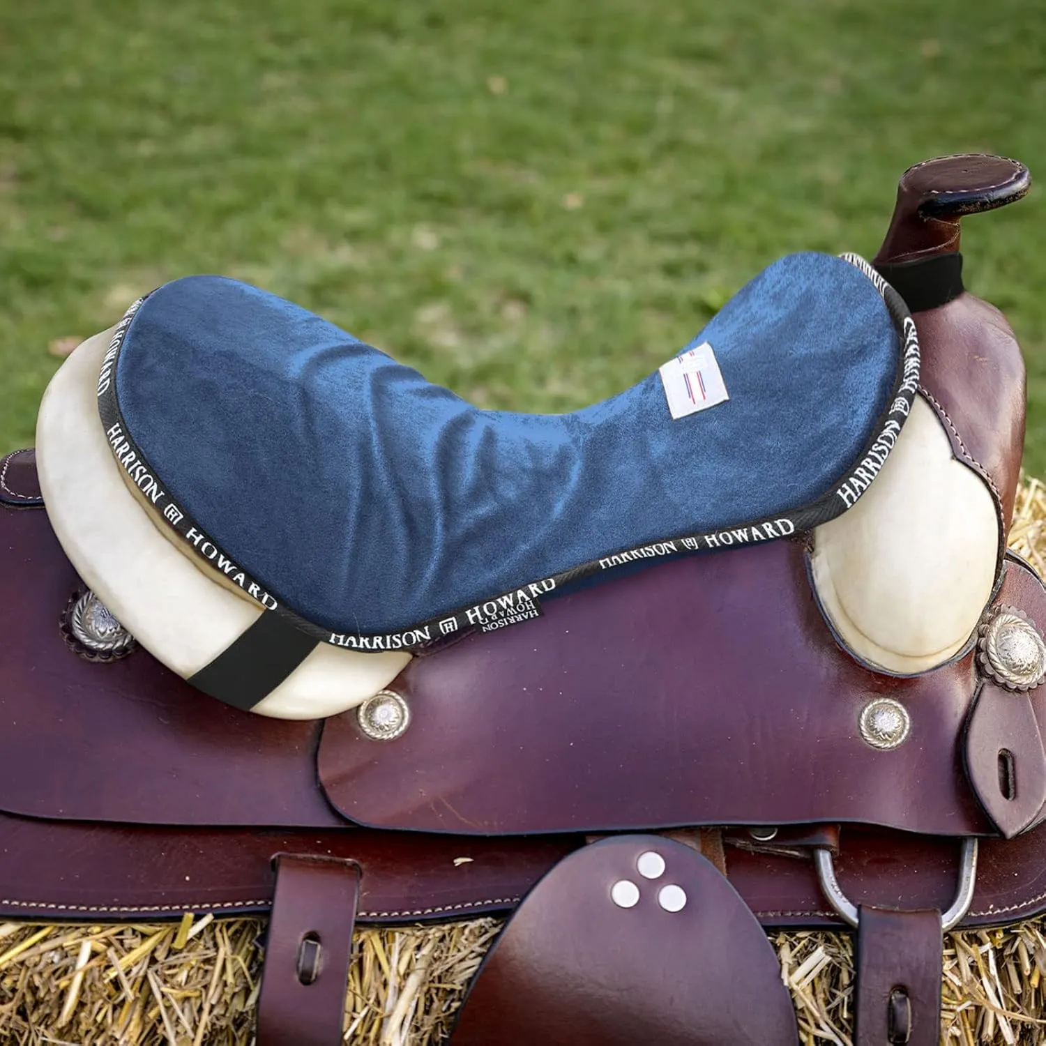 Harrison Howard Trail Seat Saver Western Tack Saddle Ride-on Pad with Cushion Bottom Helps Distribute Back Pressure