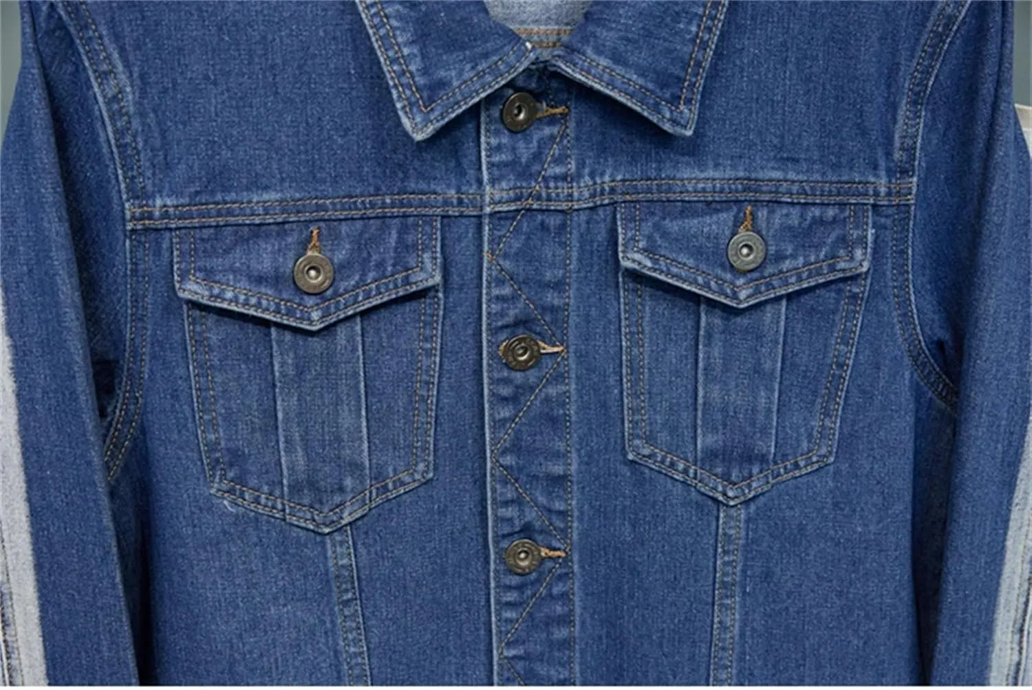 Men's Gradient Color Large Lapel Multi-Pocket Denim Jacket Classic Single-Breasted Aviator Trucker Denim Top