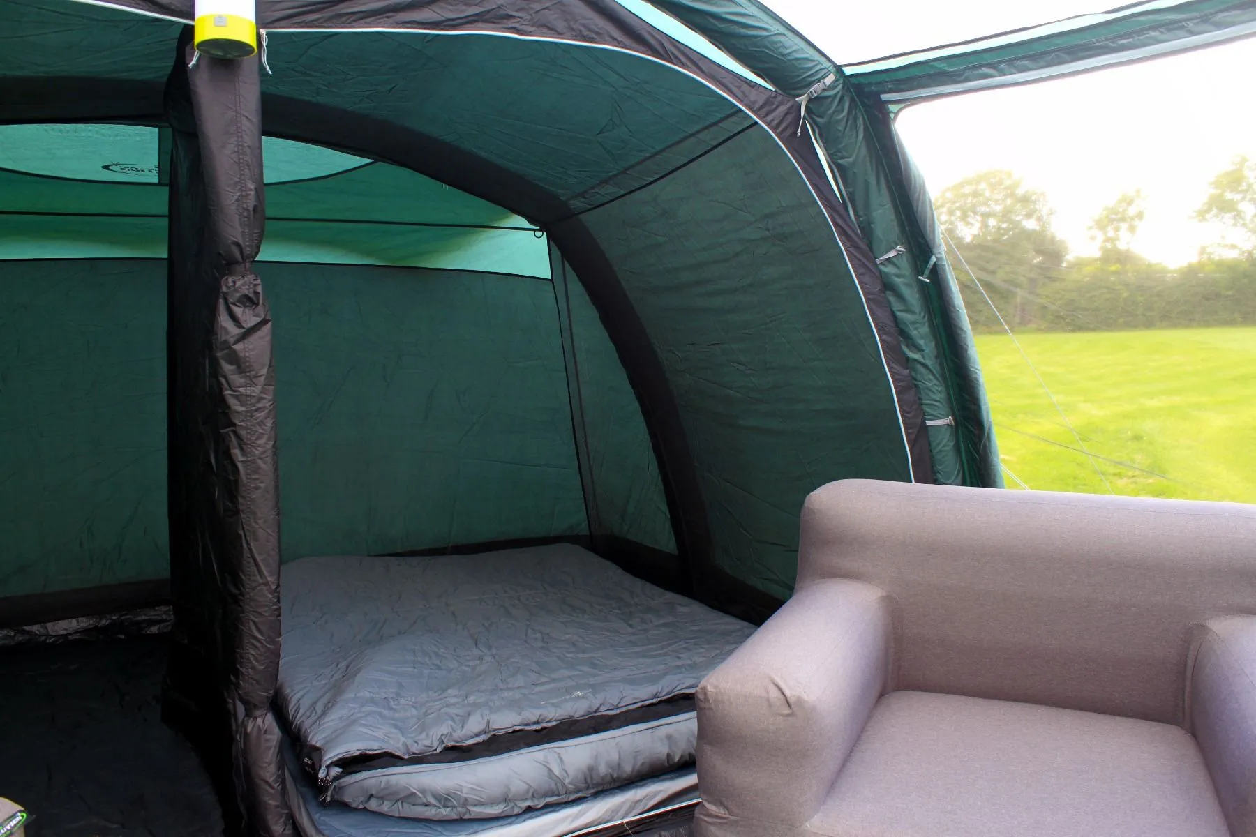 Outdoor Revolution Atom 600 Family Air Tent