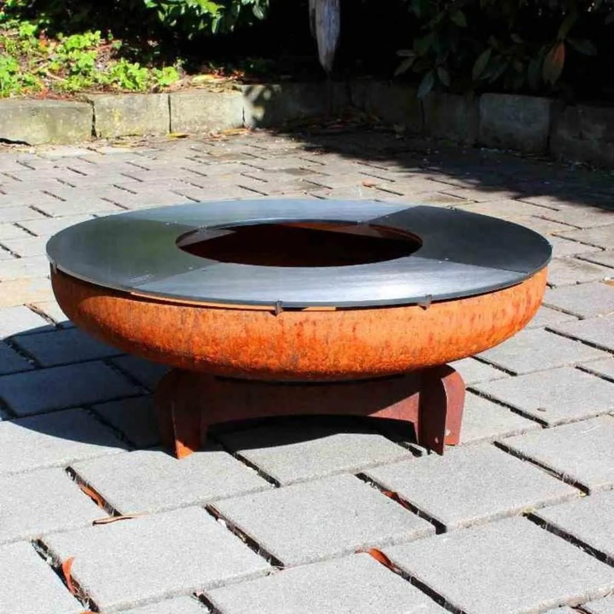 Yabbi Fire Pit 80cm & Ringgrill BBQ
