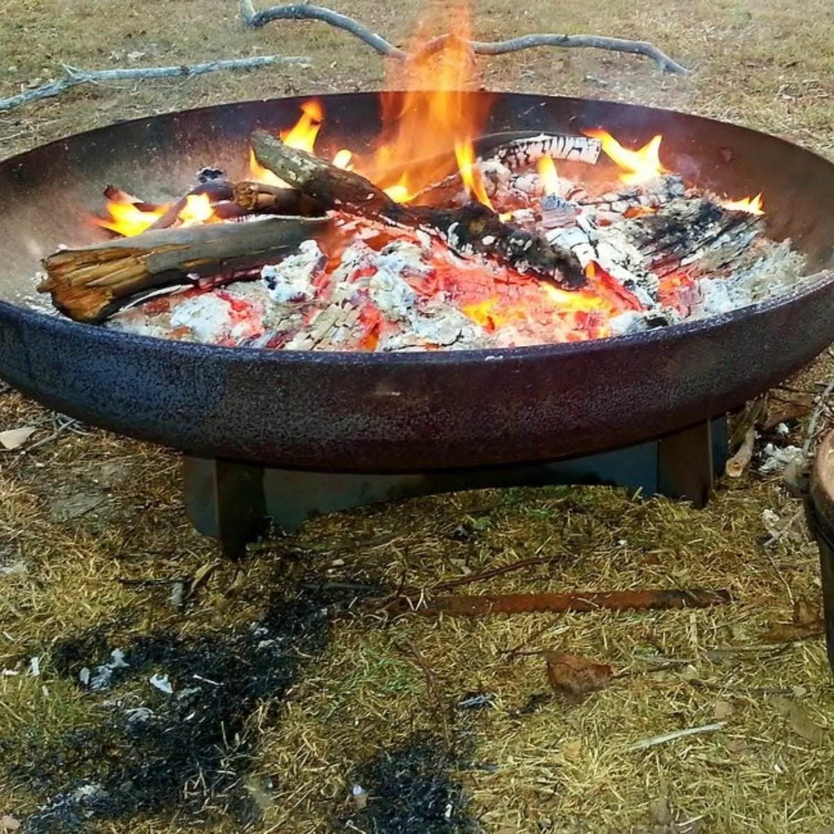 Yabbi Fire Pit 80cm